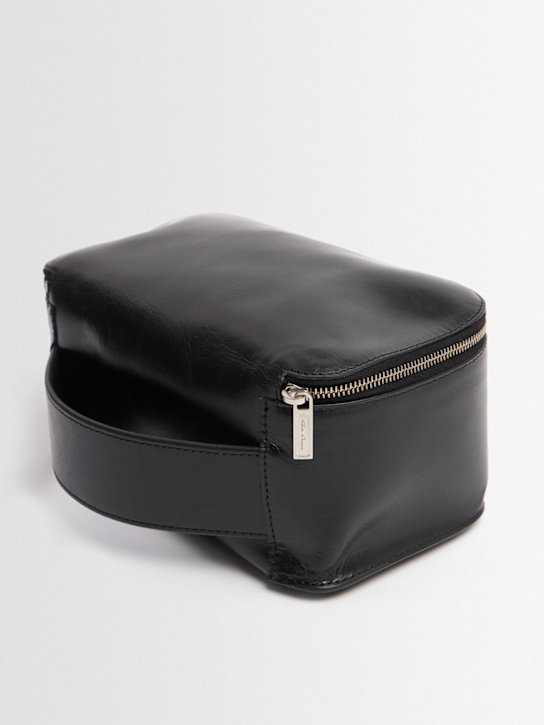Rick Owens: Medium leather toiletry bag - Black - women_1 | Luisa Via Roma