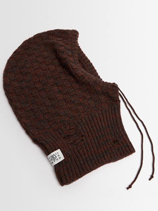 MM6 Maison Margiela: Knit balaclava - Dark Grey/Melan - men_1 | Luisa Via Roma