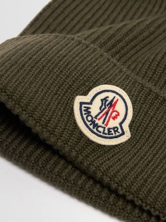 Moncler: Logo virgin wool beanie - Olive Green - men_1 | Luisa Via Roma