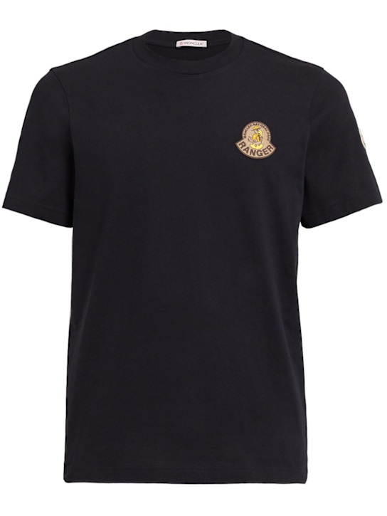 Moncler: Logo emerized cotton jersey t-shirt - ブラック - men_0 | Luisa Via Roma