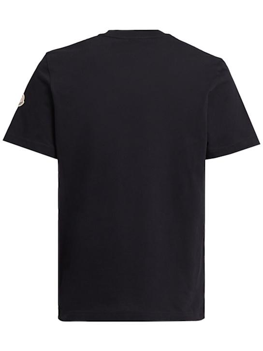Moncler: Logo emerized cotton jersey t-shirt - ブラック - men_1 | Luisa Via Roma
