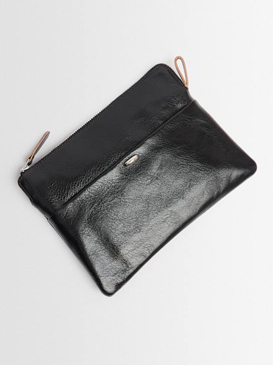 Our Legacy: 皮革手拿包 - 黑色 - men_1 | Luisa Via Roma