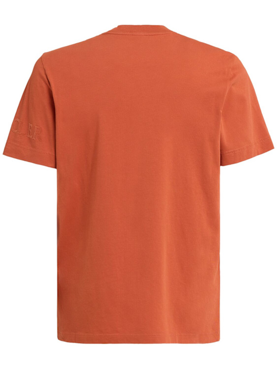 Moncler: Logo cotton t-shirt - ダークオレンジ - men_1 | Luisa Via Roma
