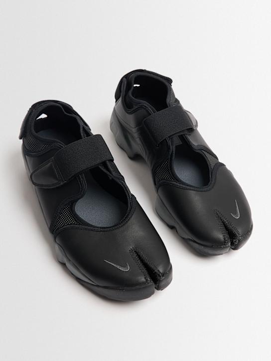 Nike: Air Rift sneakers - Black/Iron Grey - women_1 | Luisa Via Roma