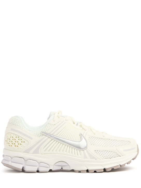 Nike: Zoom Vomero 5 sneakers - women_0 | Luisa Via Roma