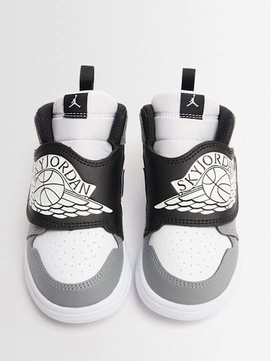 Jordan: Sky Jordan 1 sneakers - White/Black-par - kids-boys_1 | Luisa Via Roma