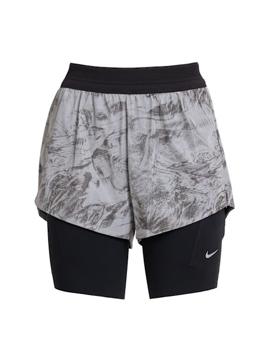 Nike: Swift reflective running shorts - Thunder Grey/Dk - women_0 | Luisa Via Roma