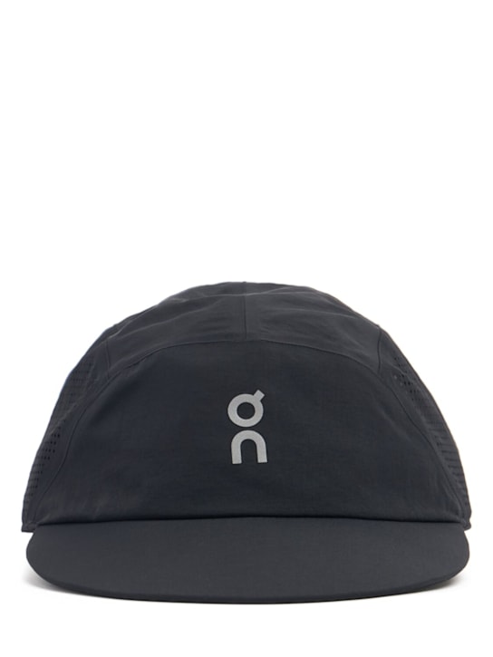 On: Performance cap - men_0 | Luisa Via Roma