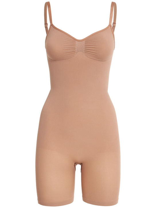 Skims: Seamless Sculpt mid-thigh bodysuit - シェンナ - women_0 | Luisa Via Roma