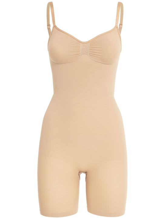 Skims: Seamless Sculpt mid-thigh bodysuit - クレイ - women_0 | Luisa Via Roma