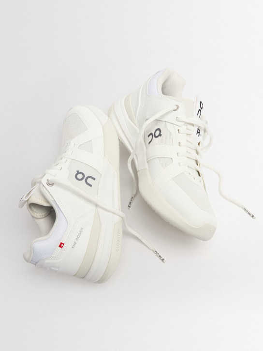 On: Sneakers The Roger Clubhouse Pro - White/Ice - women_1 | Luisa Via Roma