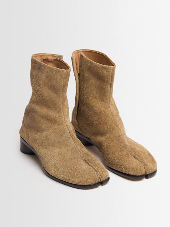 Maison Margiela: 30mm Tabi suede ankle boots - men_1 | Luisa Via Roma