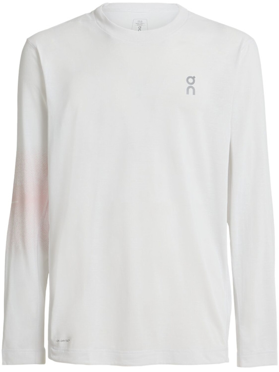 On: Train long sleeve graphic t-shirt - men_0 | Luisa Via Roma