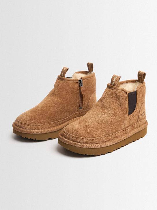 Ugg: Stivali Chelsea Neumel in shearling - Marrone - kids-girls_1 | Luisa Via Roma