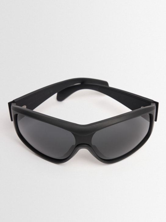 Moncler: Thyra oval nylon sunglasses - マットブラック - women_1 | Luisa Via Roma