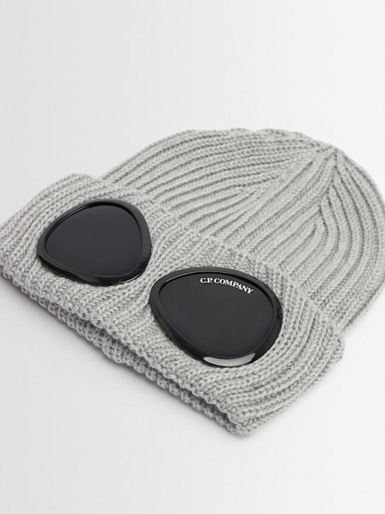 C.P. Company: Extra fine wool goggle beanie - men_1 | Luisa Via Roma