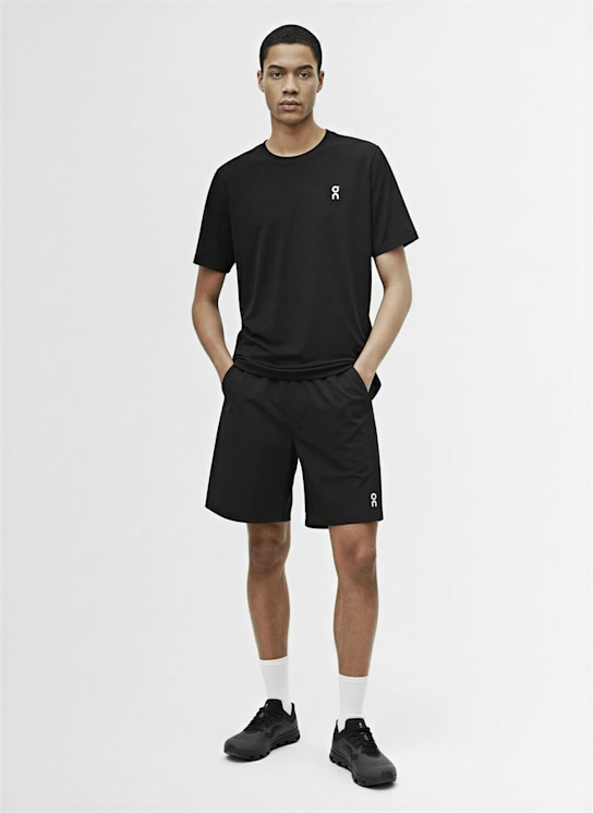 On: Train logo t-shirt - ブラック - men_1 | Luisa Via Roma