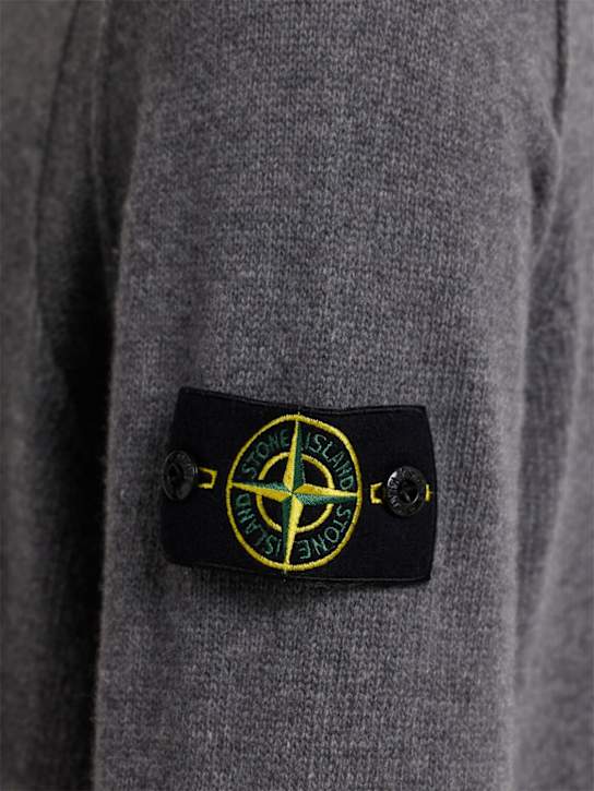 Stone Island: Polo aus Wollgemisch - Cement Melange - men_1 | Luisa Via Roma