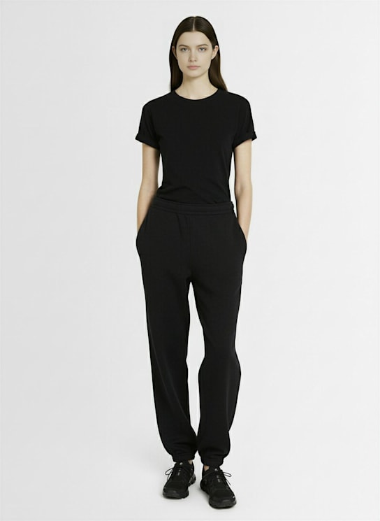 Skims: Soft seamless smoothing nylon t-shirt - Black - women_1 | Luisa Via Roma