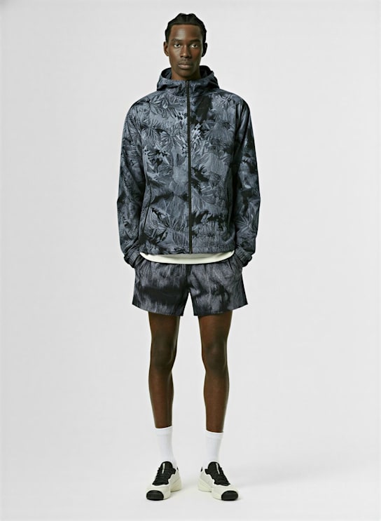 Y-3: Printed stretch tech shorts - men_1 | Luisa Via Roma