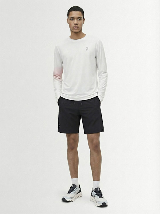 On: Train long sleeve graphic t-shirt - men_1 | Luisa Via Roma