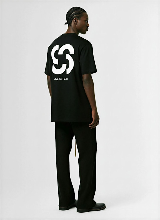 Family First: LVR Exclusive tech t-shirt - Black - men_1 | Luisa Via Roma