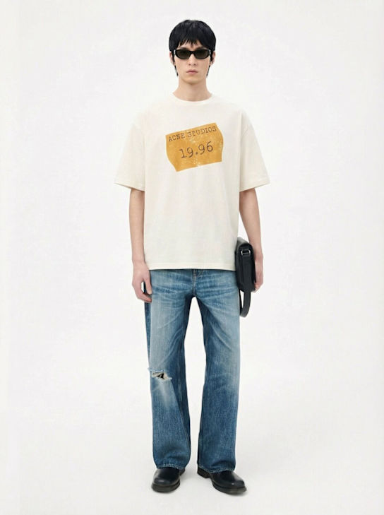Acne Studios: Edra Sticker Midsummer unisex t-shirt - White - men_1 | Luisa Via Roma