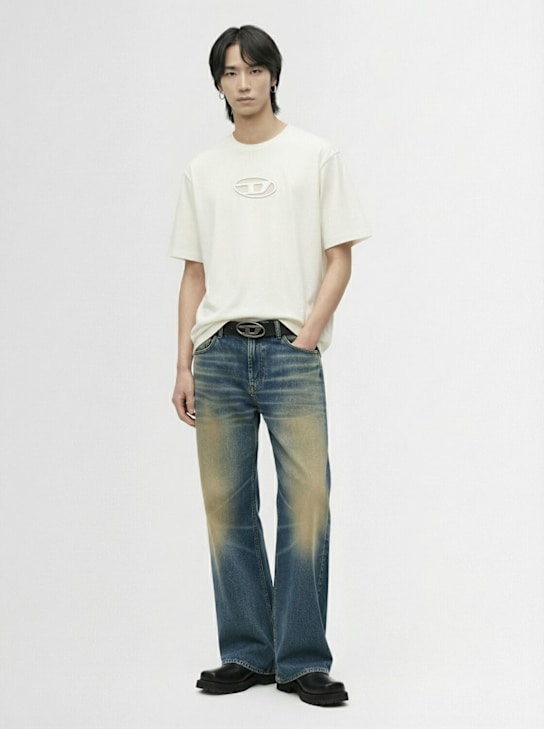 Diesel: T-shirt décontracté avec logo découpé au laser - Blanc - men_1 | Luisa Via Roma