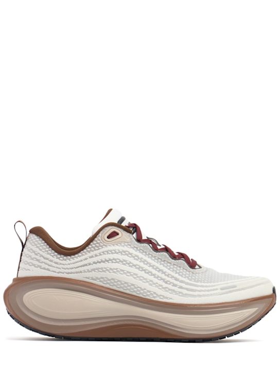 Nike: Baskets Vomero Plus - Sail/Pecan-cald - men_0 | Luisa Via Roma