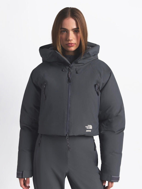 The North Face: SKIMS cropped insulated jacket - Sk Gunmetal - women_1 | Luisa Via Roma