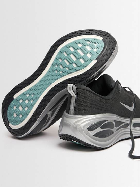 Nike: Vomero Plus sneakers - men_1 | Luisa Via Roma