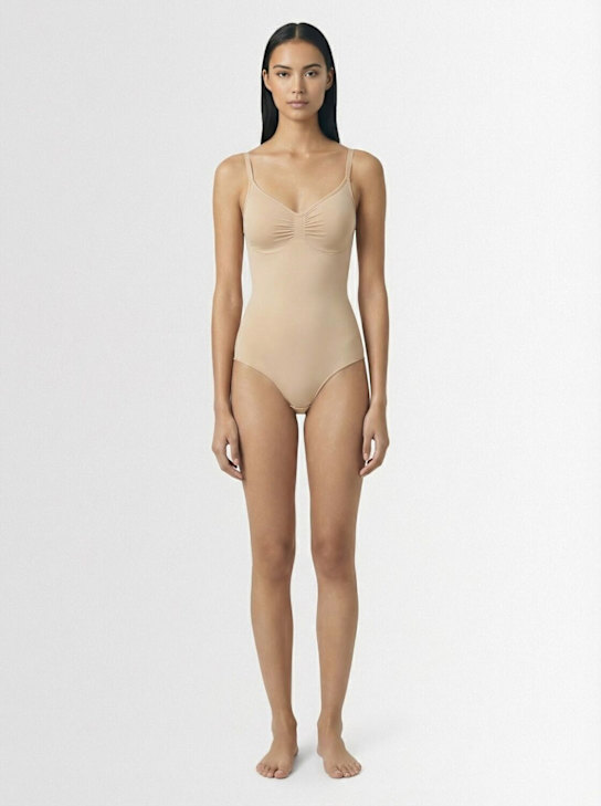 Skims: Seamless Sculpt brief bodysuit - Argile - women_1 | Luisa Via Roma