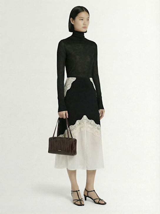 Jil Sander: Small Goji Pillow shiny leather bag - women_1 | Luisa Via Roma