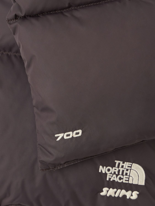 The North Face: SKIMS insulated scarf - Sk Phoenix - women_1 | Luisa Via Roma