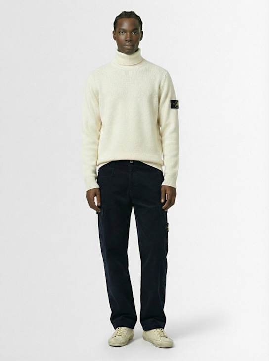 Stone Island: Cotton corduroy pants - ネイビー - men_1 | Luisa Via Roma