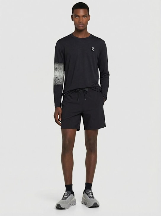 On: T-shirt graphique à manches longues d’entraînement - men_1 | Luisa Via Roma