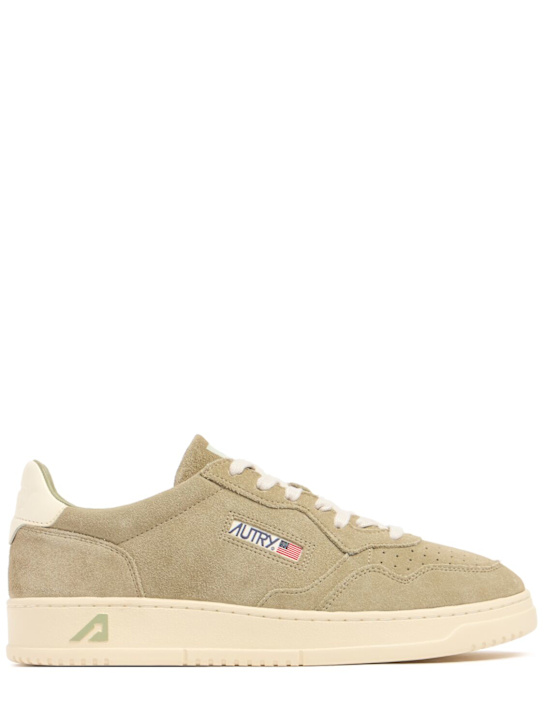 Autry: Medalist Low sneakers - Verde/Blanco - men_0 | Luisa Via Roma