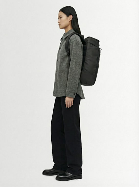 Dbjourney: 30L Black Out Hugger backpack - women_1 | Luisa Via Roma