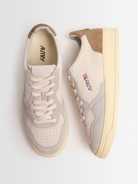 Autry: Medalist Low sneakers - Cigar/White/Vap - men_1 | Luisa Via Roma