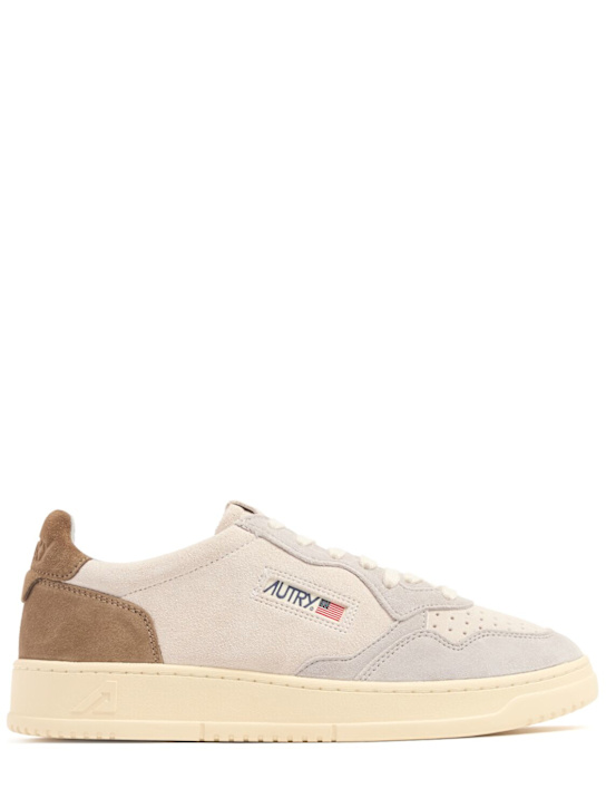 Autry: Medalist Low sneakers - Cigar/White/Vap - men_0 | Luisa Via Roma