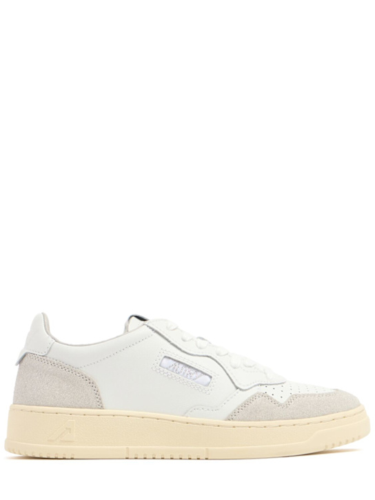 Autry: Medalist Low sneakers - White/Grey - women_0 | Luisa Via Roma