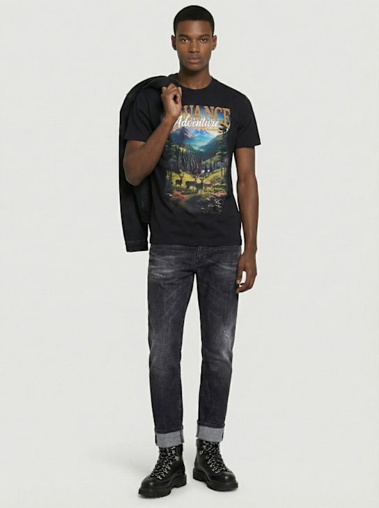 Dsquared2: Heritage print loose fit cotton t-shirt - men_1 | Luisa Via Roma