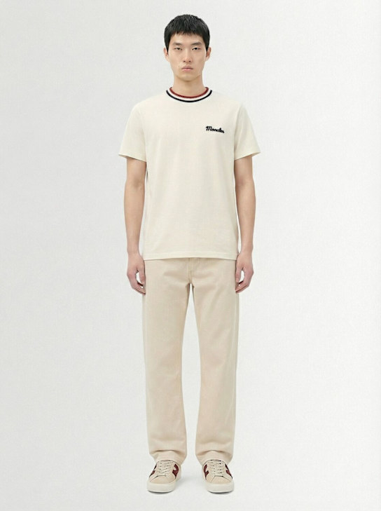 Moncler: T-shirt en jersey de coton à logo - Blanc Optique - men_1 | Luisa Via Roma