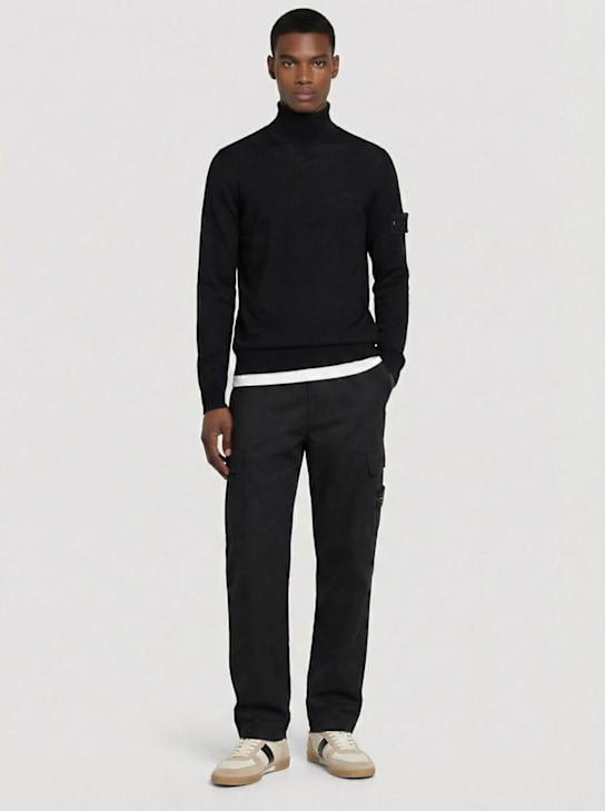 Stone Island: Light wool turtleneck sweater - ブラック - men_1 | Luisa Via Roma