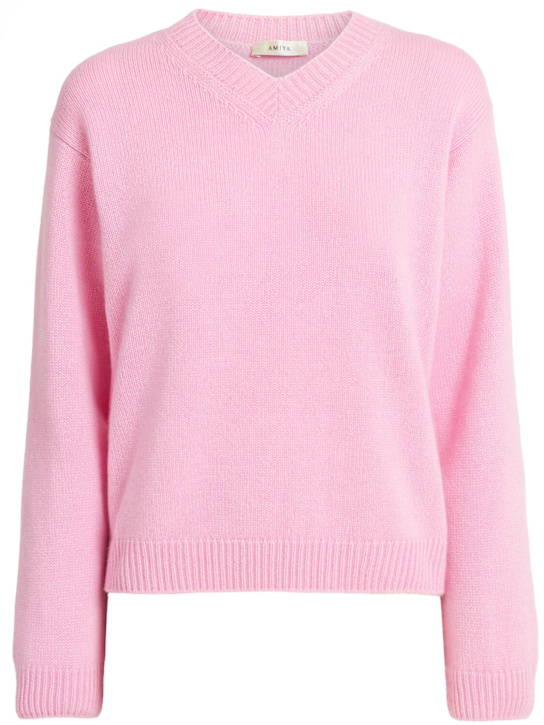 Amiya: Nevia羊绒V领毛衣 - 粉色 - women_0 | Luisa Via Roma