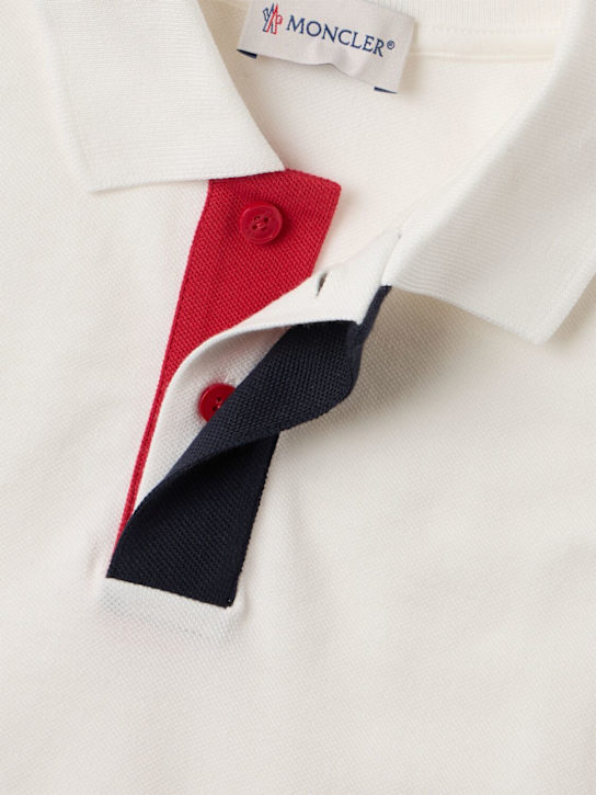 Moncler: Tricolour-Trimmed cotton polo shirt - 白色 - kids-boys_1 | Luisa Via Roma