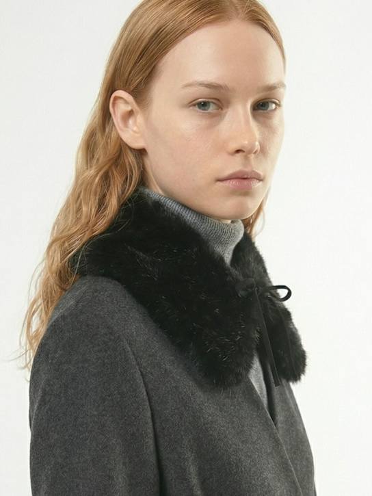By Malene Birger: Cowie plush collar - Black - women_1 | Luisa Via Roma