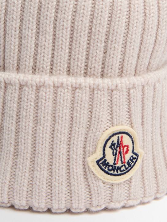 Moncler: Virgin wool beanie w/ pom pom - 浅米黄色 - kids-girls_1 | Luisa Via Roma