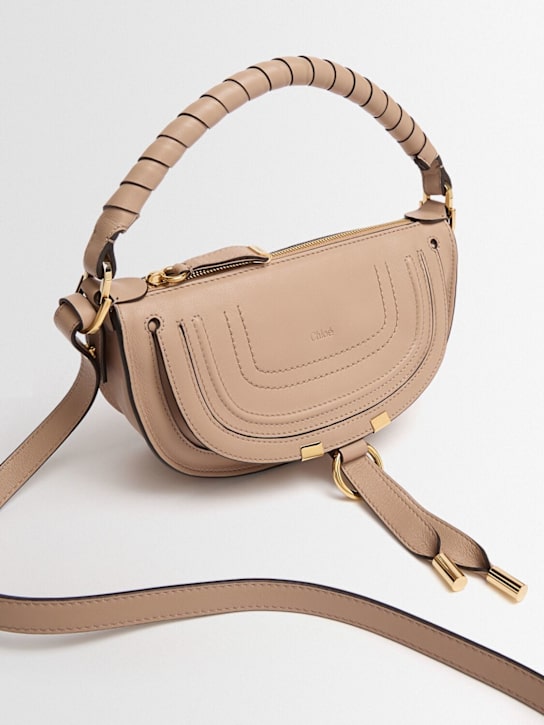 Chloé: Marcie中号光滑皮革单肩包 - Woodsmoke - women_1 | Luisa Via Roma