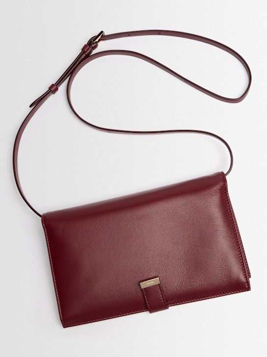 Tom Ford: 束带纳帕皮手拿包 - 红宝石色 - women_1 | Luisa Via Roma